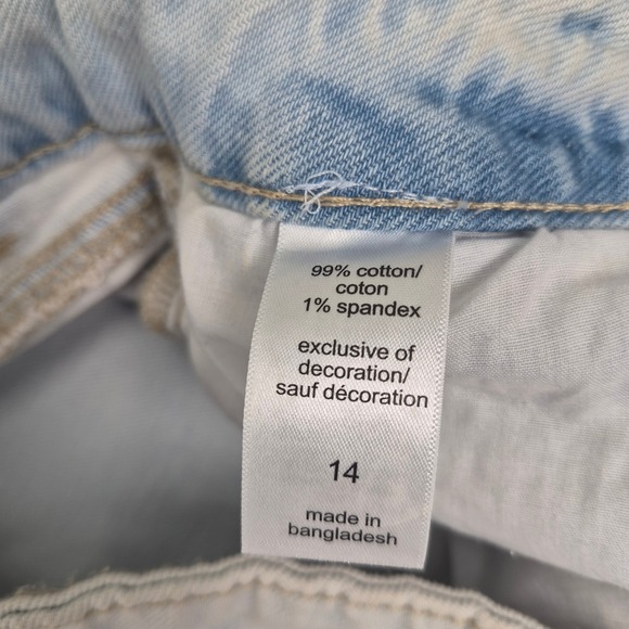 NWT 14 (34) High Rise Frayed Hem Maurices Jean Shorts Distressed Denim Light - Picture 9 of 12
